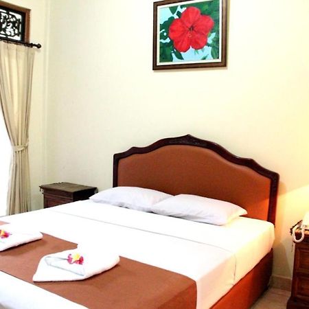 Hotel Puri Nusantara Кута Екстер'єр фото