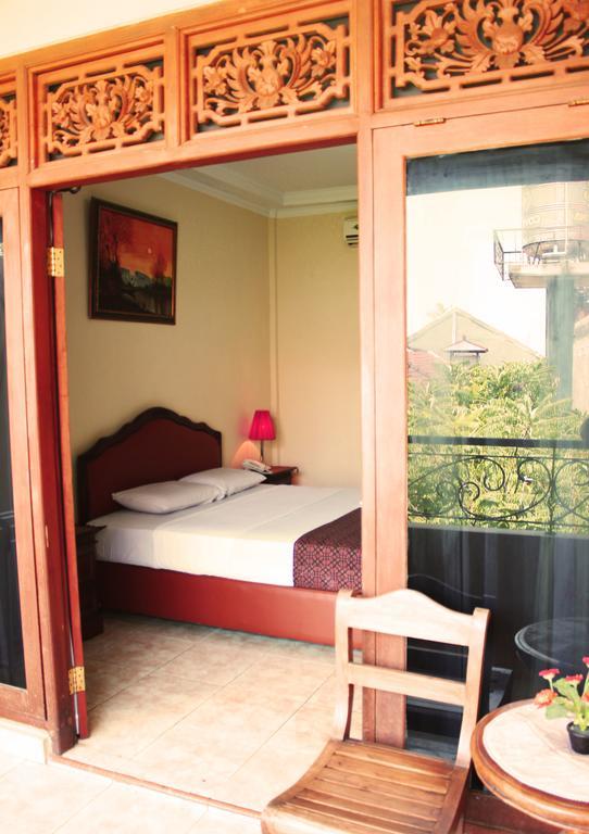 Hotel Puri Nusantara Кута Екстер'єр фото
