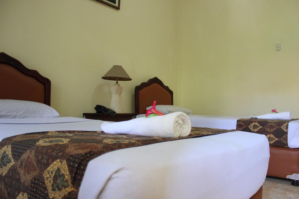Hotel Puri Nusantara Кута Екстер'єр фото