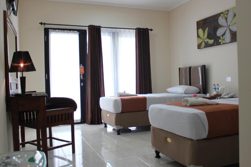 Hotel Puri Nusantara Кута Екстер'єр фото