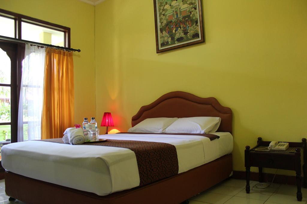 Hotel Puri Nusantara Кута Екстер'єр фото