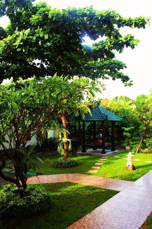 Hotel Puri Nusantara Кута Екстер'єр фото